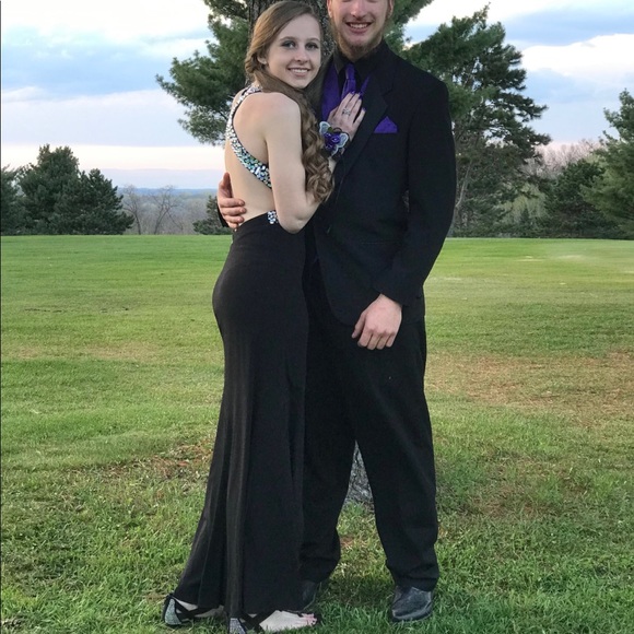 Long black prom dress - Picture 1 of 6